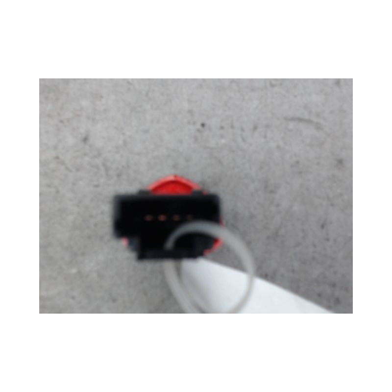 BOUTON DE WARNING RENAULT CLIO II CAMPUS 06-