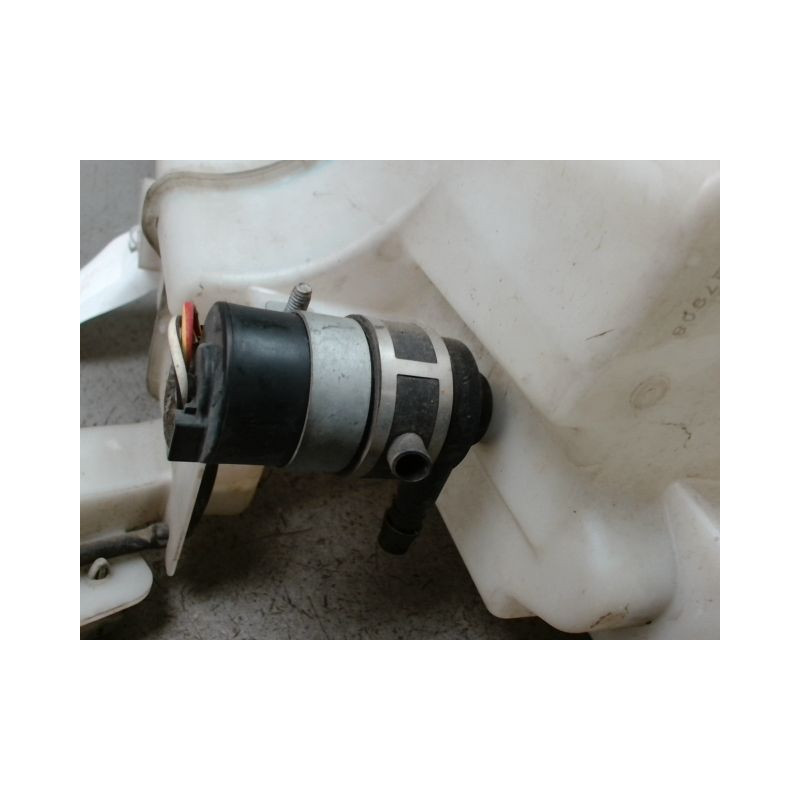 RESERVOIR LAVE-GLACE AVANT NISSAN X-TRAIL