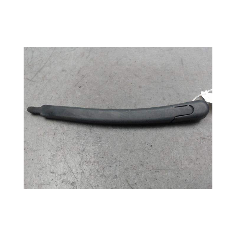 BRAS ESSUIE-GLACE ARRIERE FORD FIESTA