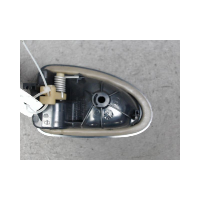 POIGNEE INTERIEURE PORTE AVANT DROIT RENAULT CLIO II PH.2 01-06
