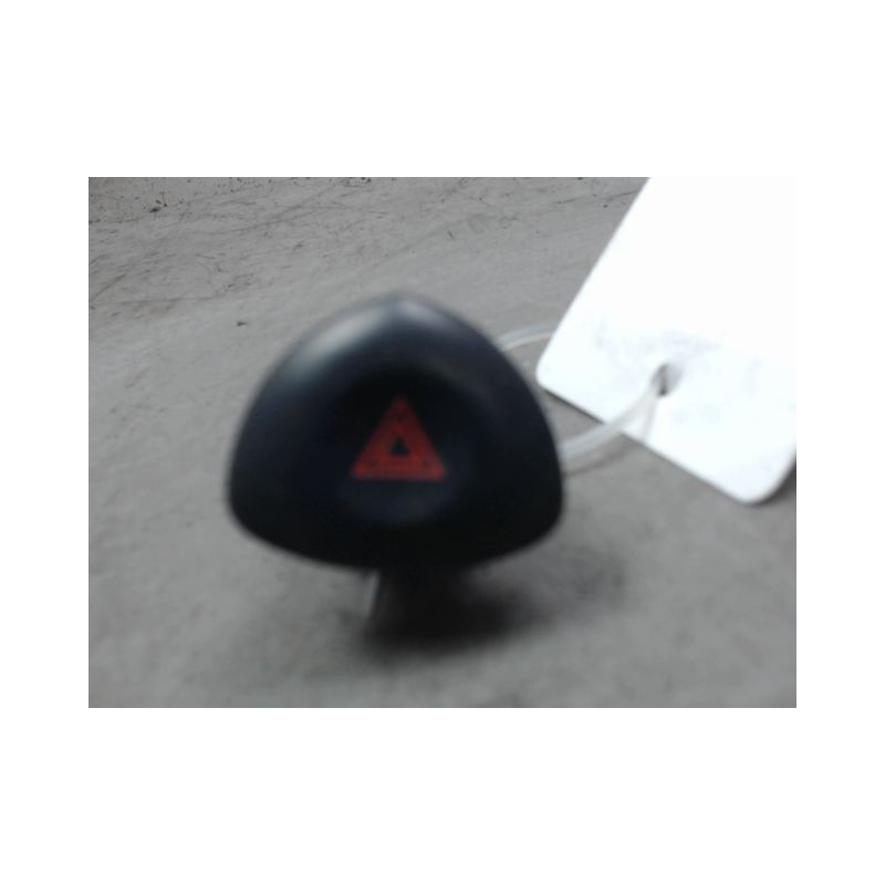 BOUTON DE WARNING RENAULT CLIO II PH.2 01-06