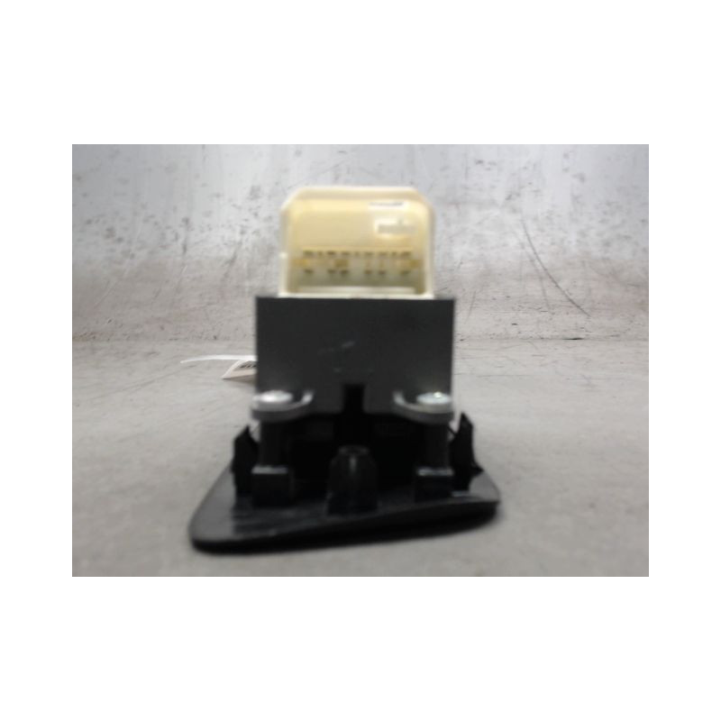 COMMANDE LEVE-GLACE PORTE AVG TOYOTA AURIS 2007-