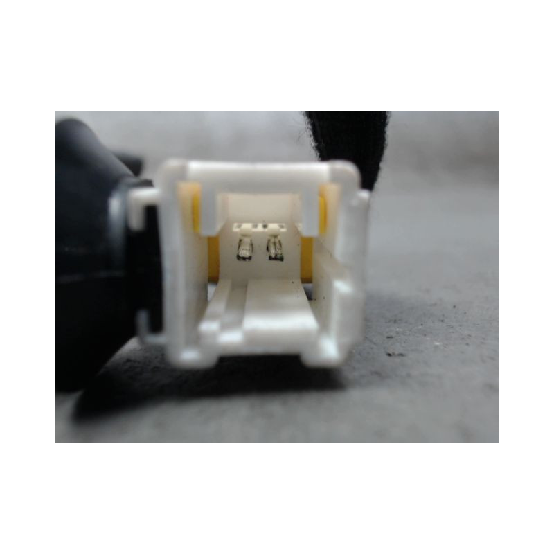 SERRURE HAYON  RENAULT CLIO II PH.2 01-06
