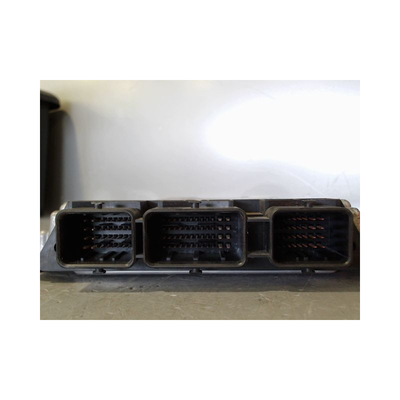 CALCULATEUR MOTEUR RENAULT GRAND ESPACE 2002-
