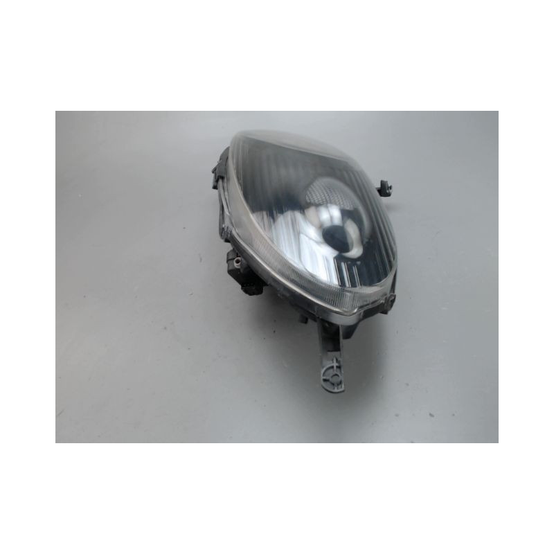 PHARE DROIT NISSAN MICRA