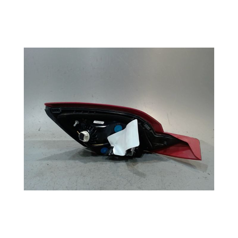 FEU ARRIERE INTERIEUR DROIT FORD FIESTA