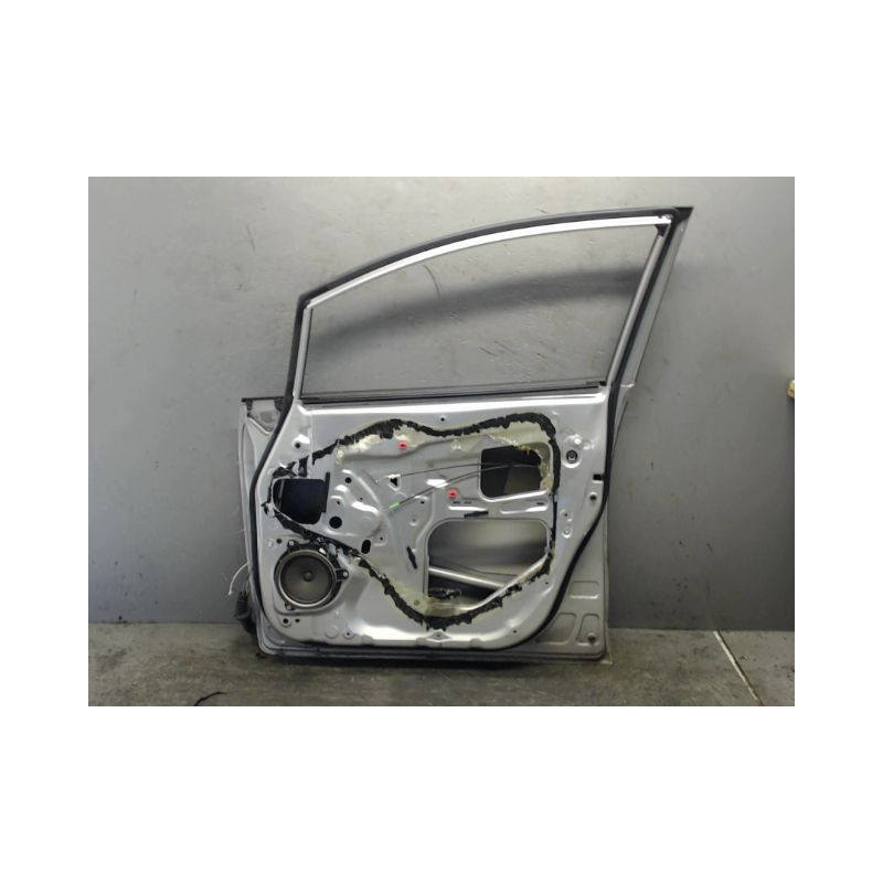 PORTE AVANT DROIT TOYOTA VERSO