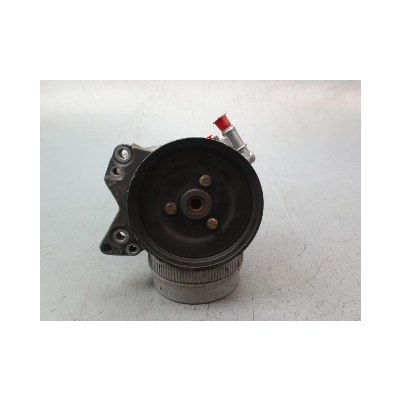 POMPE DIRECTION ASSISTEE LAND ROVER FREELANCER 2003-2006