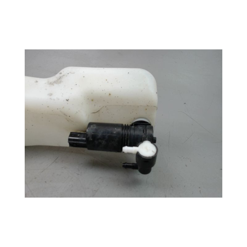 RESERVOIR LAVE-GLACE AVANT FORD FIESTA VI Phase 1 2008-2012