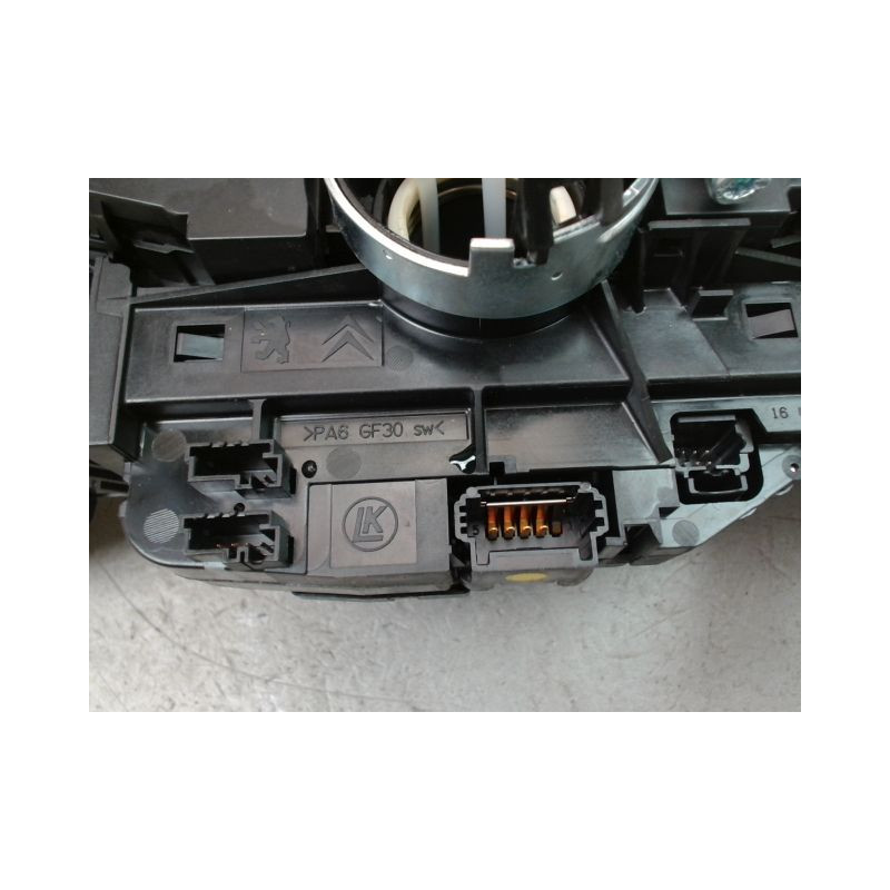 BLOC COMMODOS PEUGEOT 5008 MONOSP. I Phase 1 2009-2013