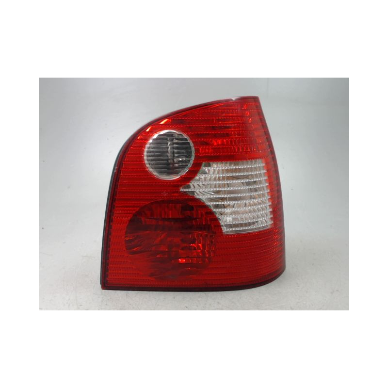 FEU ARRIERE DROIT VOLKSWAGEN POLO IV Phase 1 (9N) 2002-2005