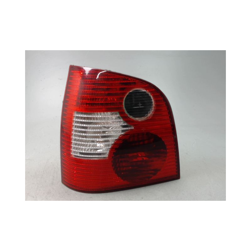 FEU ARRIERE GAUCHE  VOLKSWAGEN POLO IV Phase 1 (9N) 2002-2005