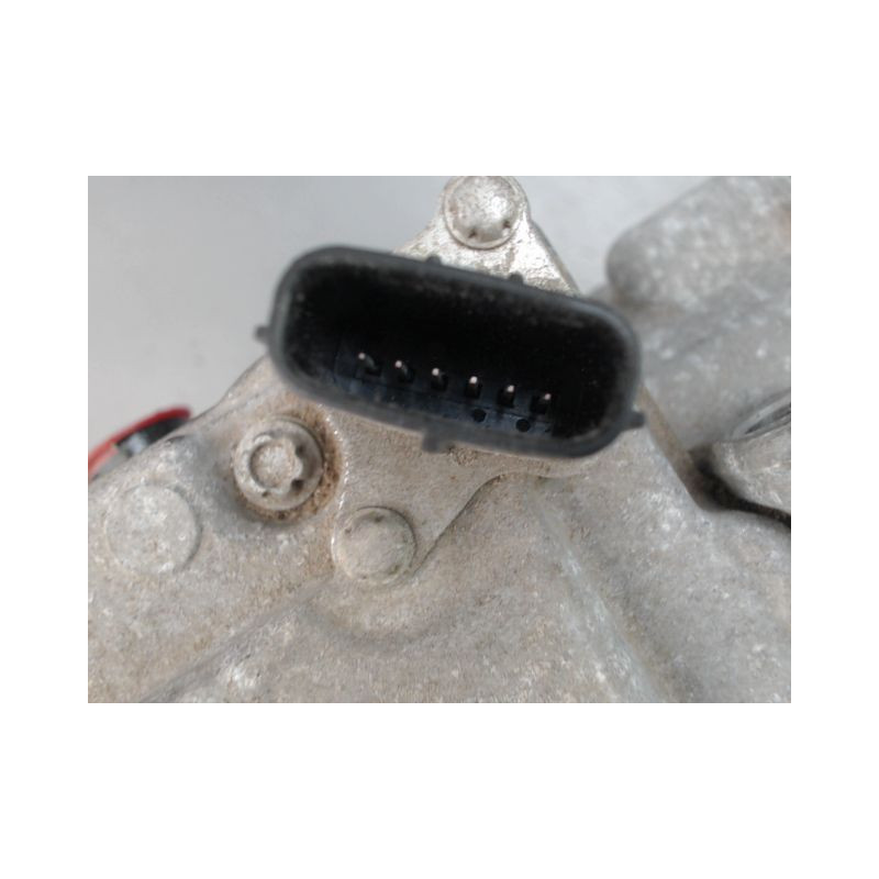 COMPRESSEUR AIR CONDITIONNE TOYOTA YARIS