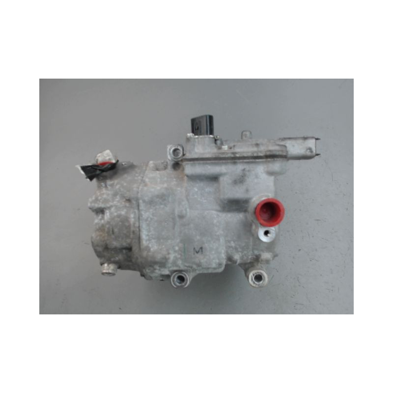 COMPRESSEUR AIR CONDITIONNE TOYOTA YARIS
