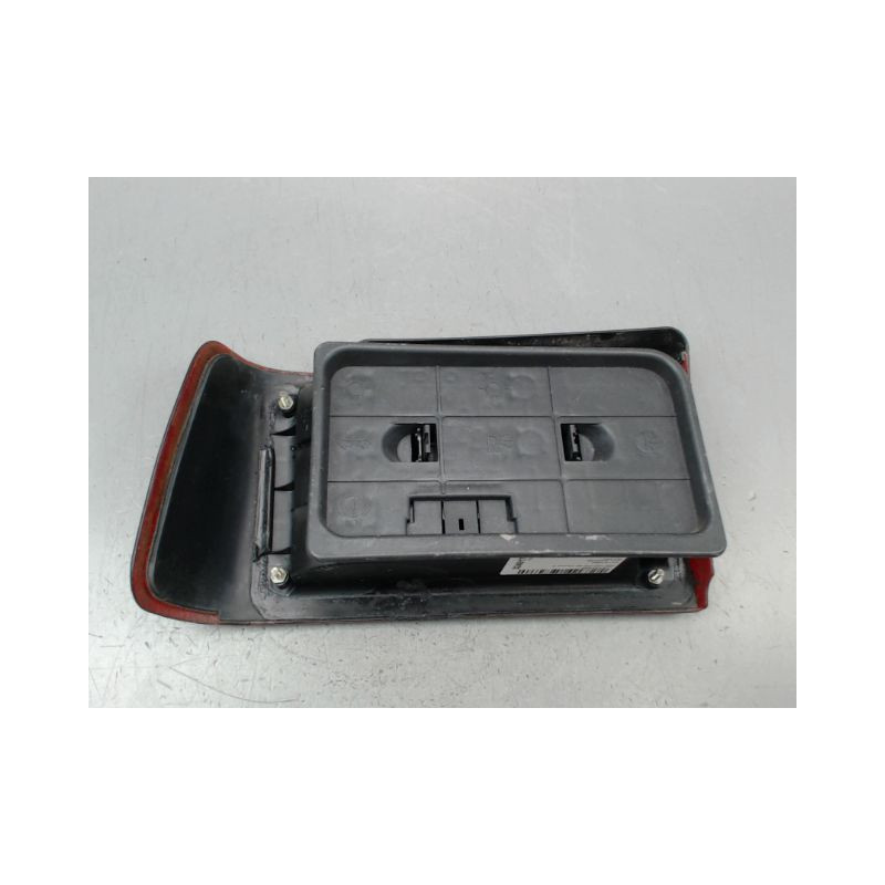 FEU ARRIERE DROIT VOLVO 440 Phase 2 1993-1996