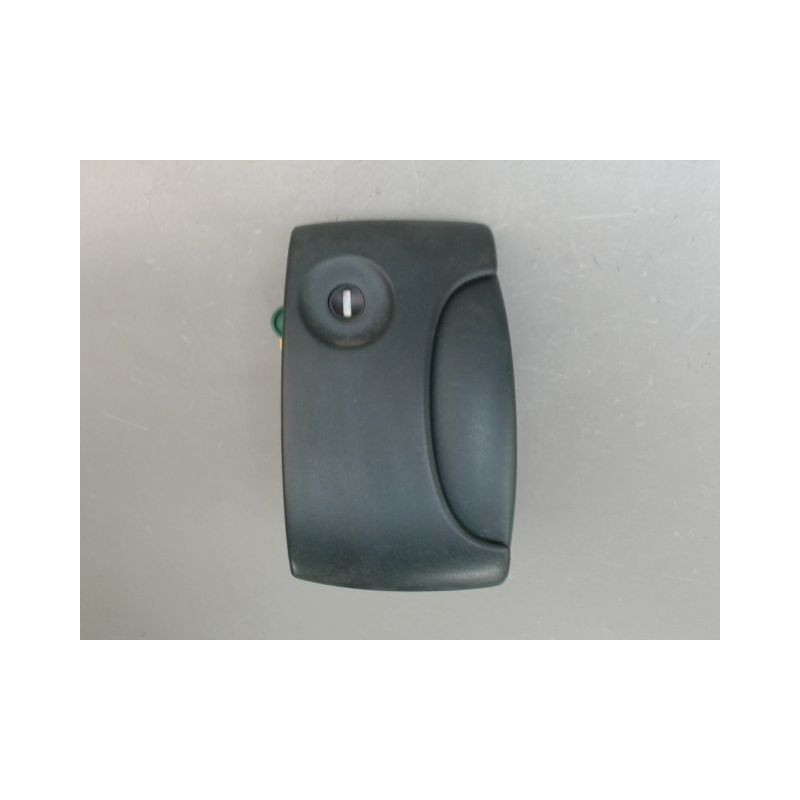 POIGNEE EXTERIEURE PORTE COULISSANTE DROIT RENAULT KANGOO