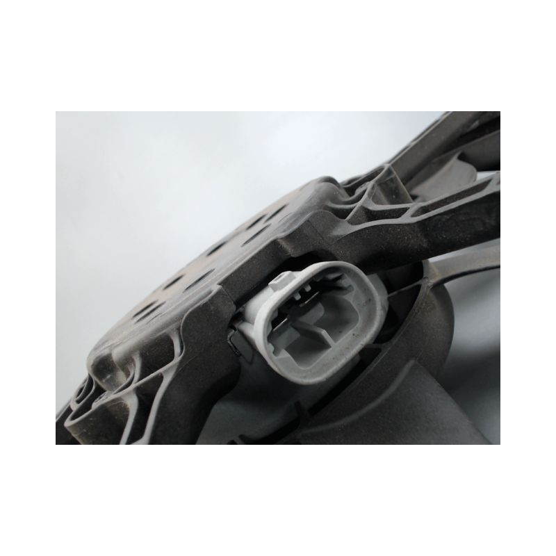 MOTEUR VENTILATEUR RADIATEUR DACIA SANDERO