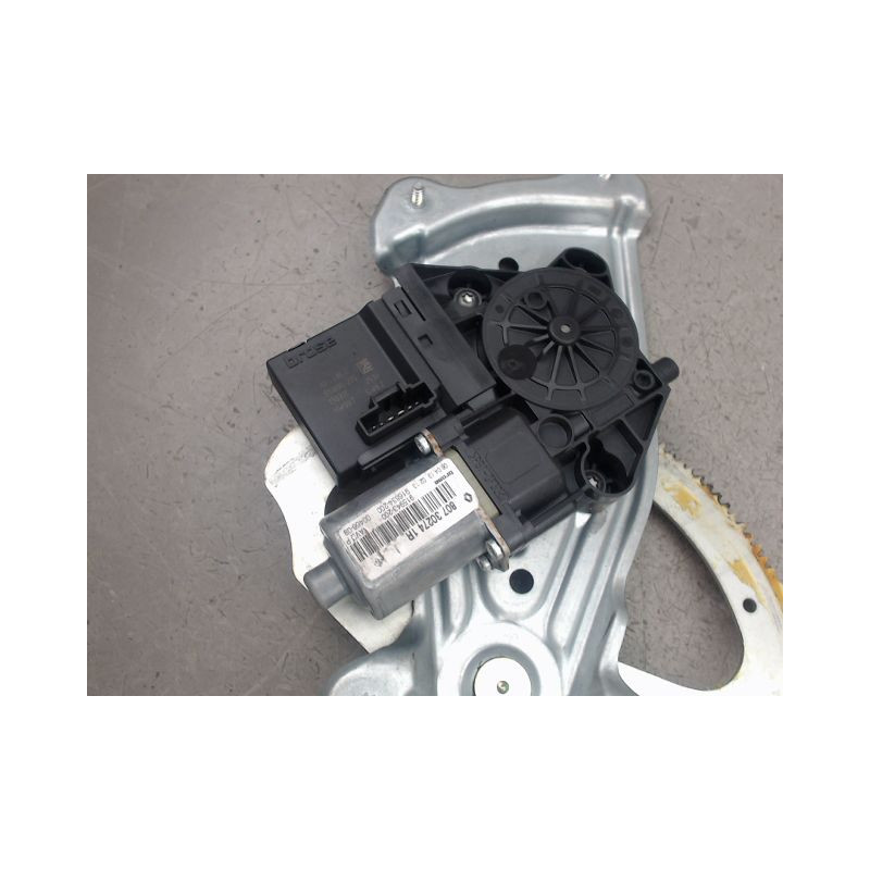 MECANISME LEVE-GLACE AVANT DROIT RENAULT MEGANE