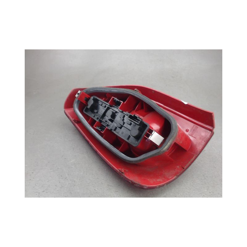 FEU ARRIERE DROIT CITROEN XSARA