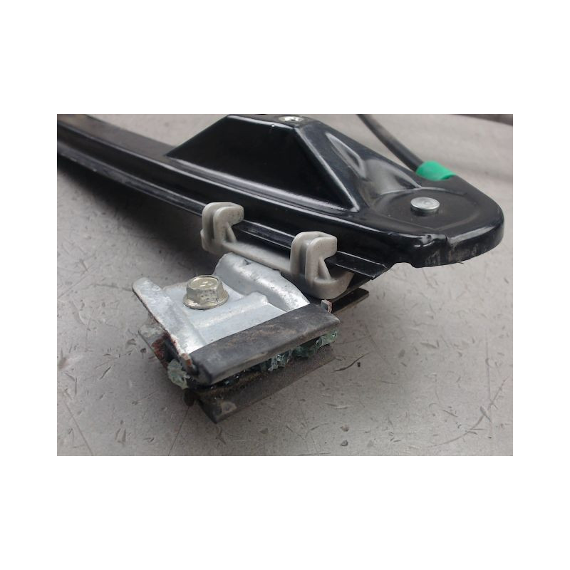 MECANISME LEVE-GLACE AVANT GAUCHE FORD FOCUS