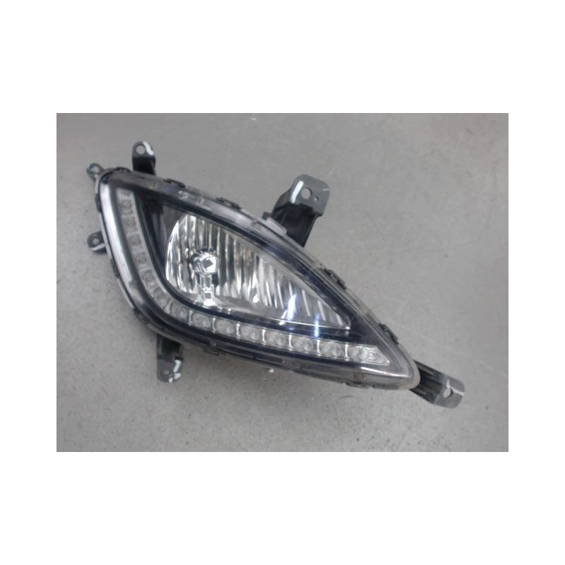 PHARE ANTIBROUILLARD AVANT DROIT HYUNDAI I20