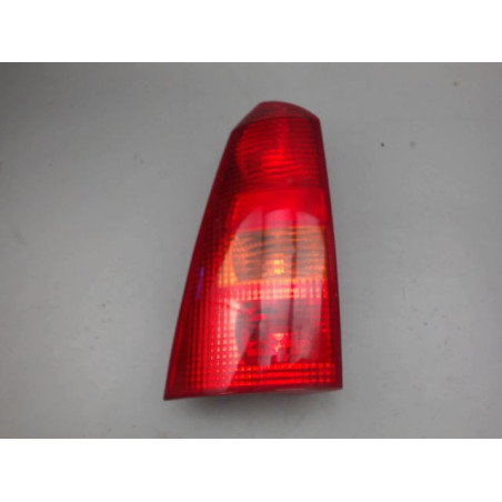FEU ARRIERE GAUCHE  FORD FOCUS
