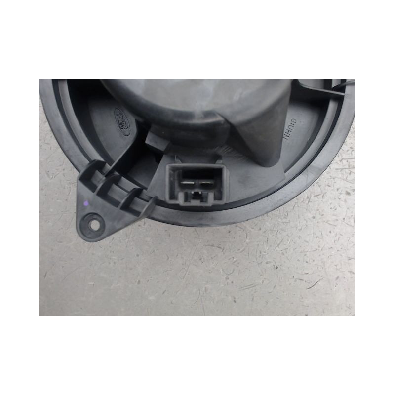 MOTEUR VENTILATEUR CHAUFFAGE FORD FOCUS