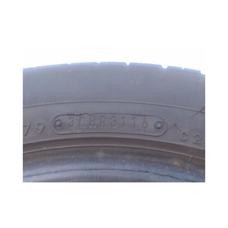 Pneu DUNLOP SP SPORT 300 175 60 15 81 H