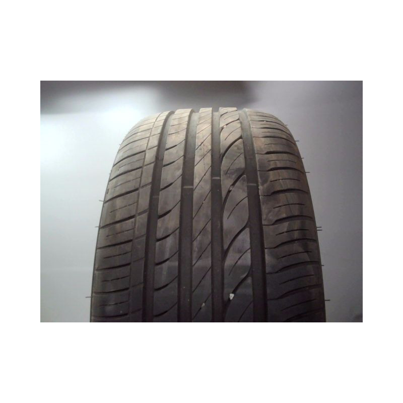 Pneu LEAO NOVA-FORCE 215 40 17 87 W
