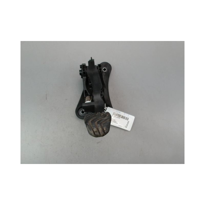 PEDALE EMBRAYAGE DACIA SANDERO 2008-