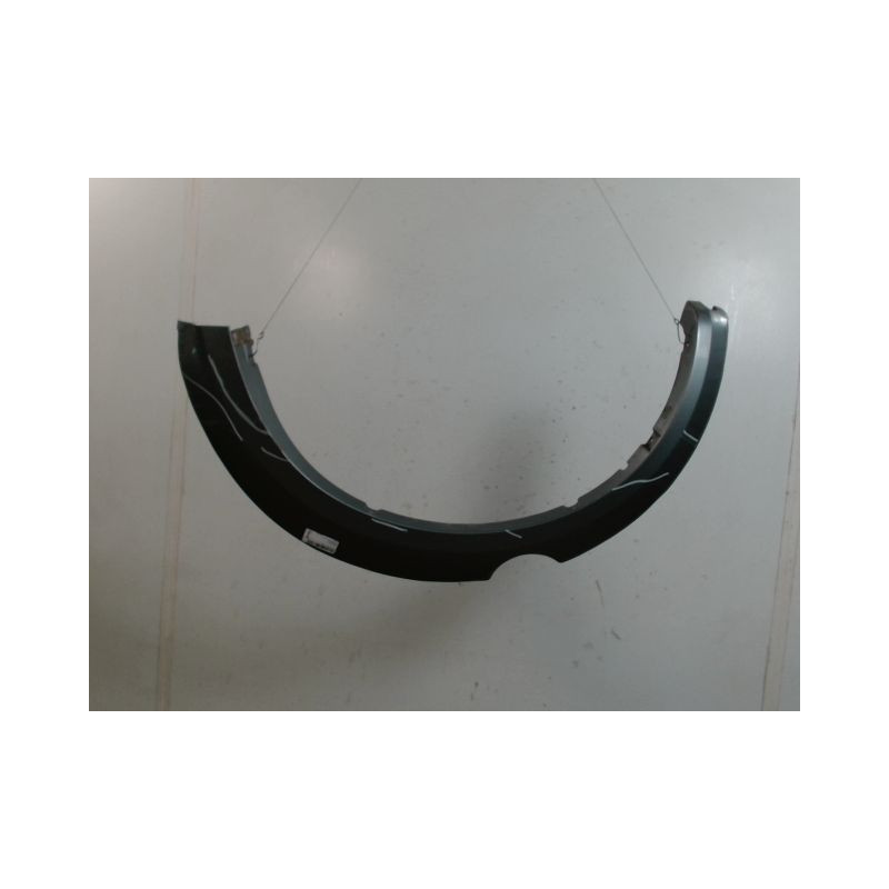 ELARGISSEUR AILE ARRIERE GAUCHE MITSUBISHI L200