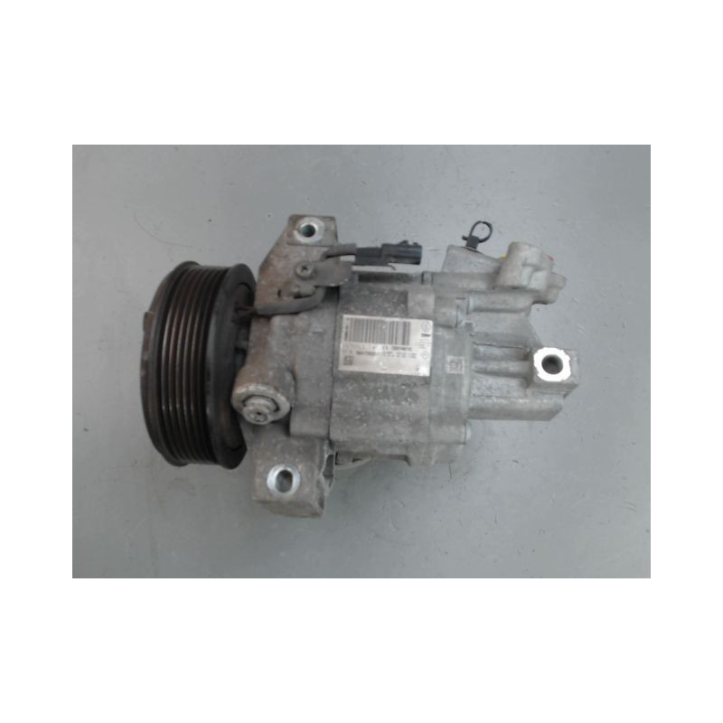 COMPRESSEUR AIR CONDITIONNE DACIA SANDERO