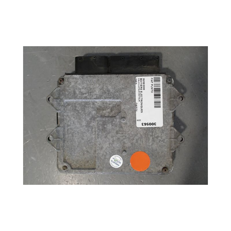 CALCULATEUR MOTEUR FIAT PUNTO