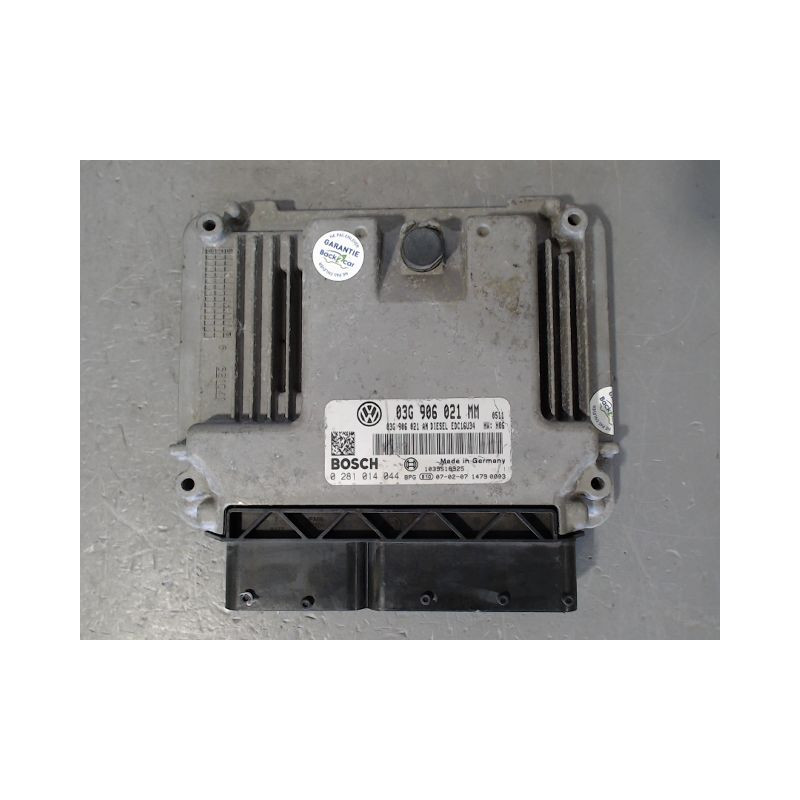 CALCULATEUR MOTEUR VOLKSWAGEN TOURAN