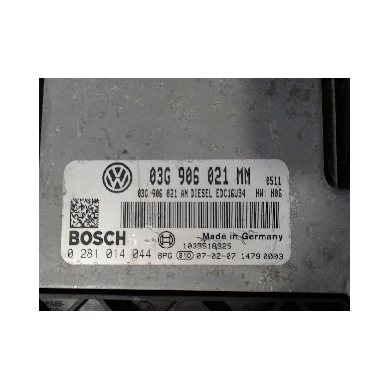 CALCULATEUR MOTEUR VOLKSWAGEN TOURAN
