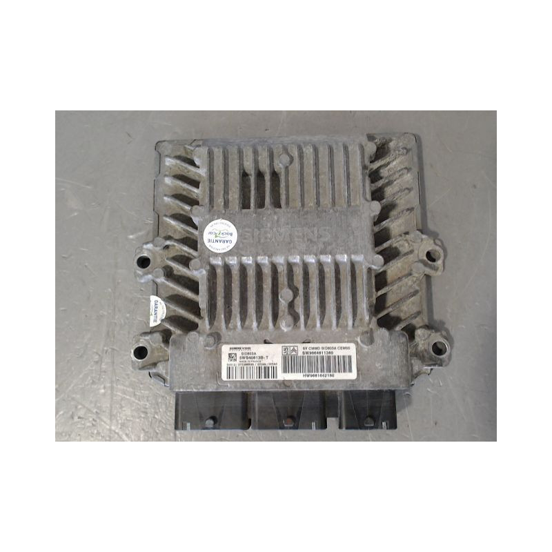 CALCULATEUR MOTEUR PEUGEOT EXPERT