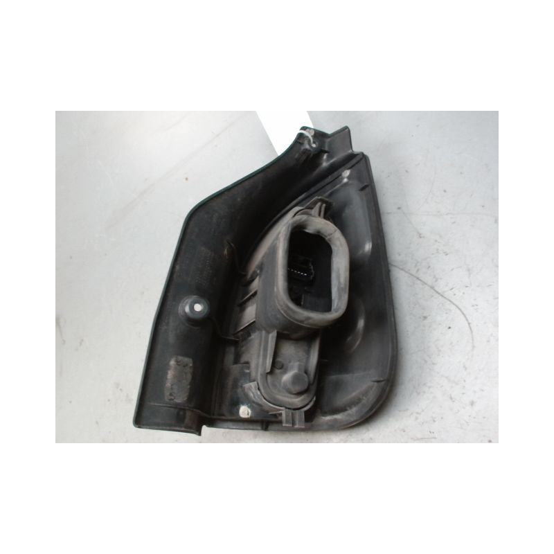 FEU ARRIERE GAUCHE  RENAULT ESPACE 96-2002