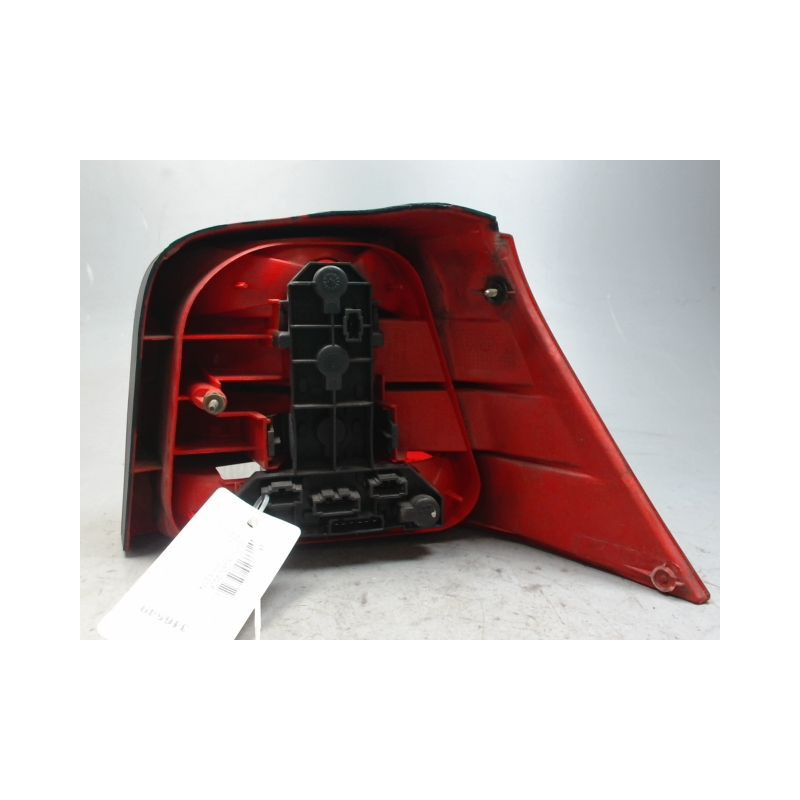 FEU ARRIERE GAUCHE  VOLKSWAGEN GOLF IV 98-2004