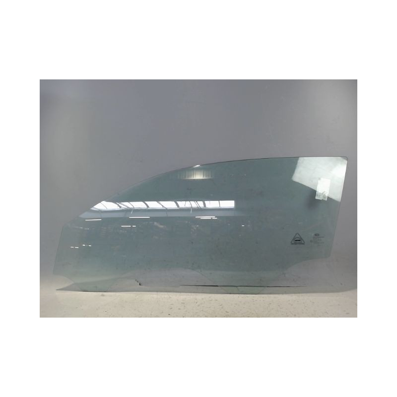 GLACE PORTE AVG KIA CEE-D