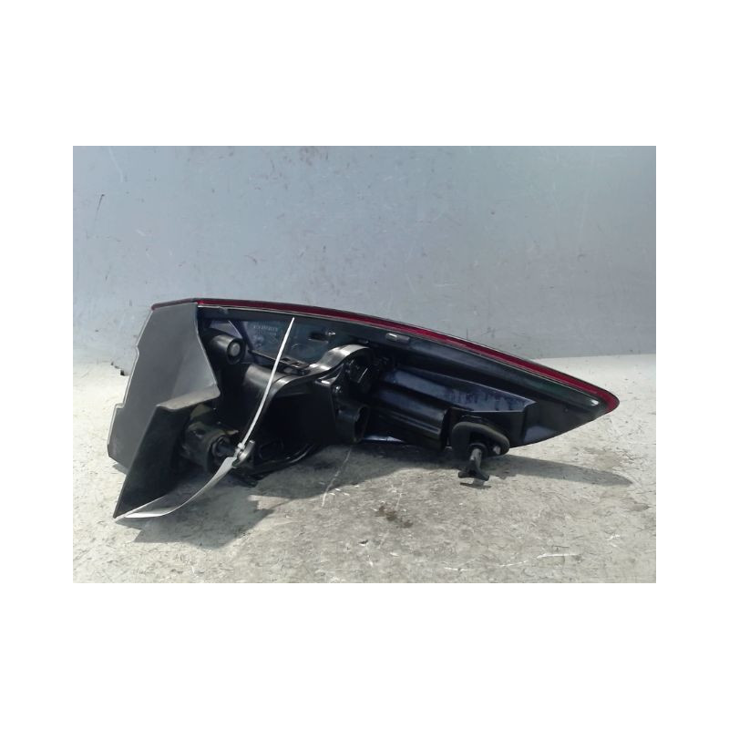 FEU ARRIERE GAUCHE  RENAULT MEGANE III ESTATE 09-