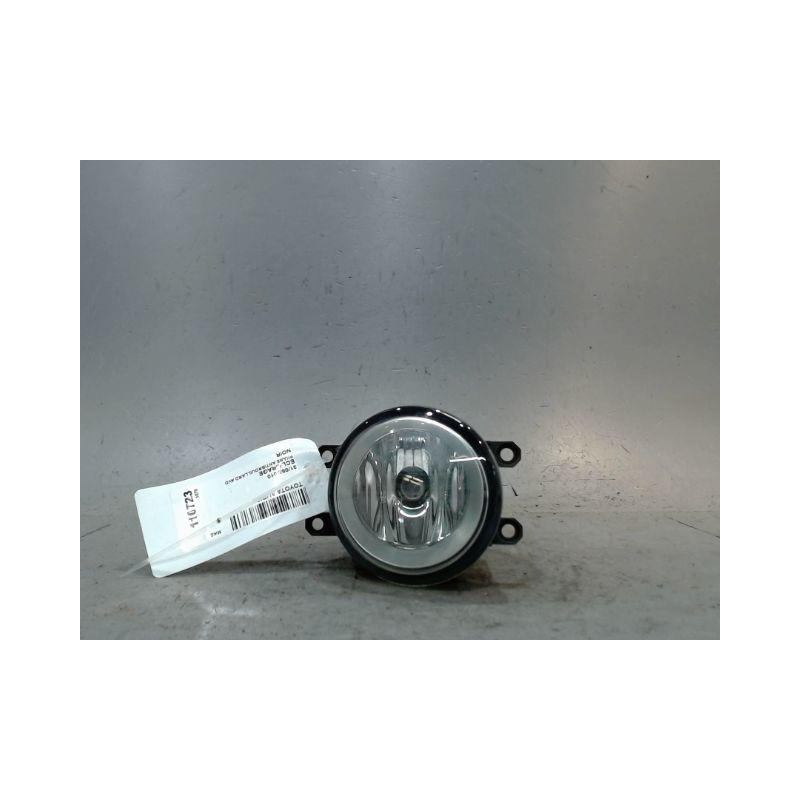 PHARE ANTIBROUILLARD AVANT DROIT TOYOTA AURIS