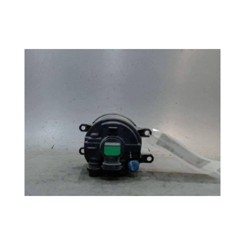 PHARE ANTIBROUILLARD AVANT DROIT TOYOTA AURIS