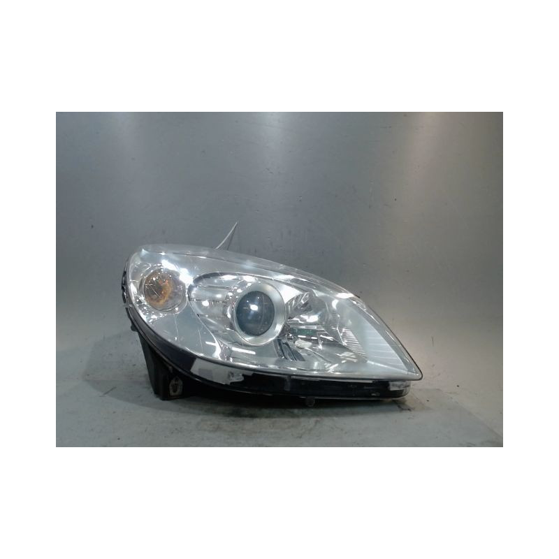 PHARE DROIT MERCEDES CLASSE B