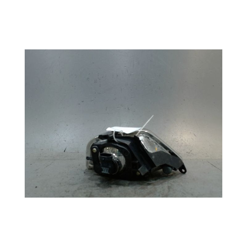 PHARE ANTIBROUILLARD AVANT DROIT FORD FOCUS
