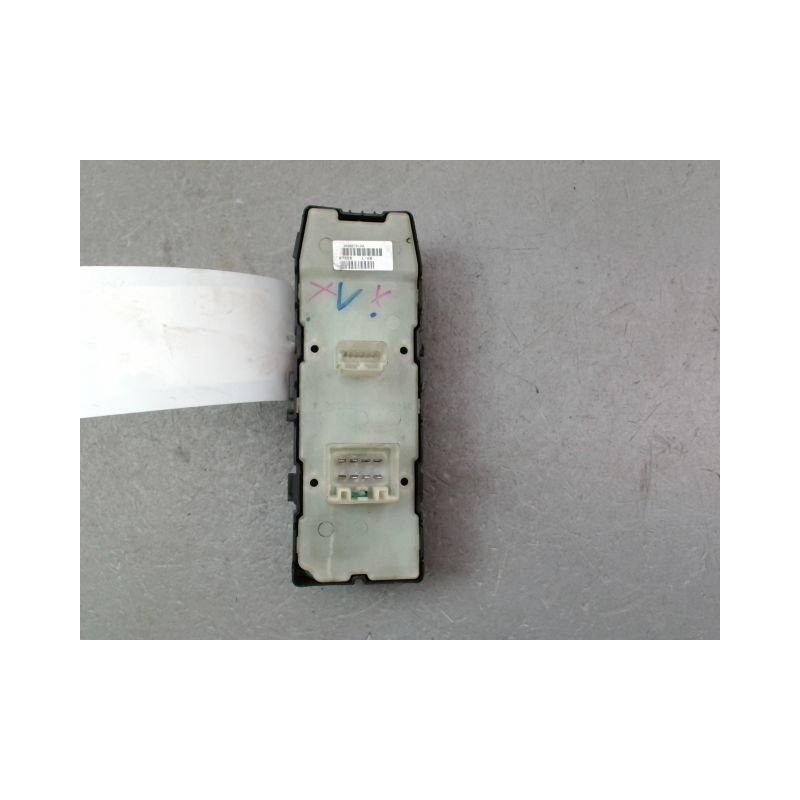 COMMANDE LEVE-GLACE PORTE AVG JEEP G.CHEROKE