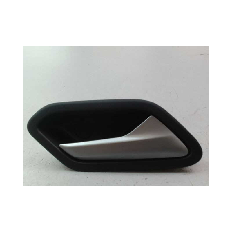 POIGNEE INTERIEURE PORTE ARRIERE DROIT DACIA SANDERO 2008-