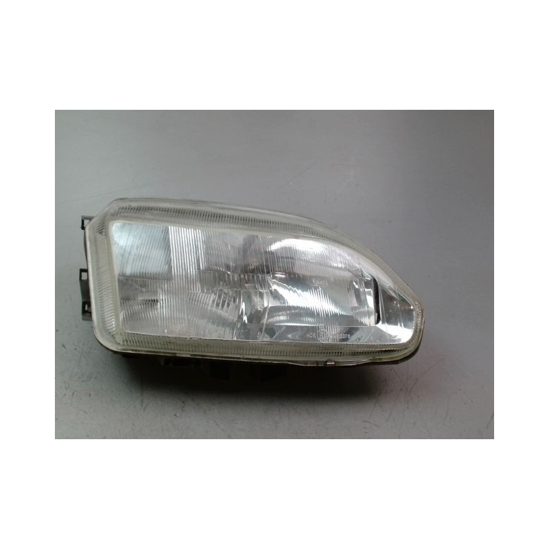 PHARE DROIT RENAULT SAFRANE Phase 1 1992-1996