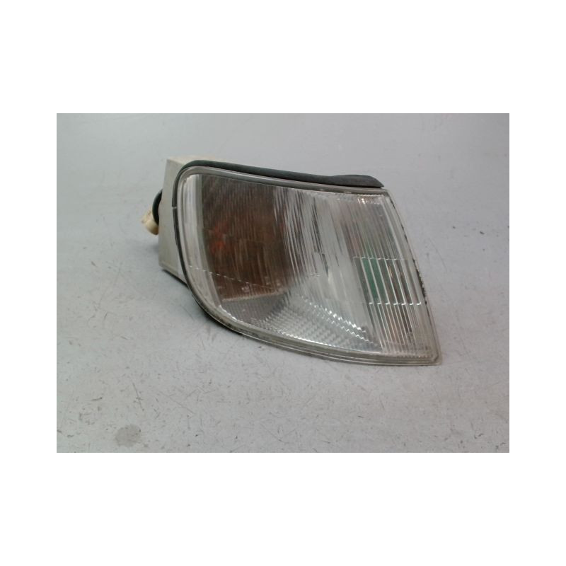 CLIGNOTANT DROIT RENAULT SAFRANE Phase 1 1992-1996