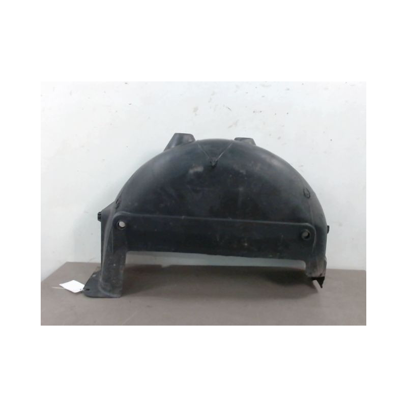 PARE-BOUE ARRIERE GAUCHE RENAULT TRAFIC