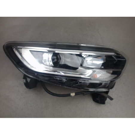 PHARE DROIT RENAULT KADJAR